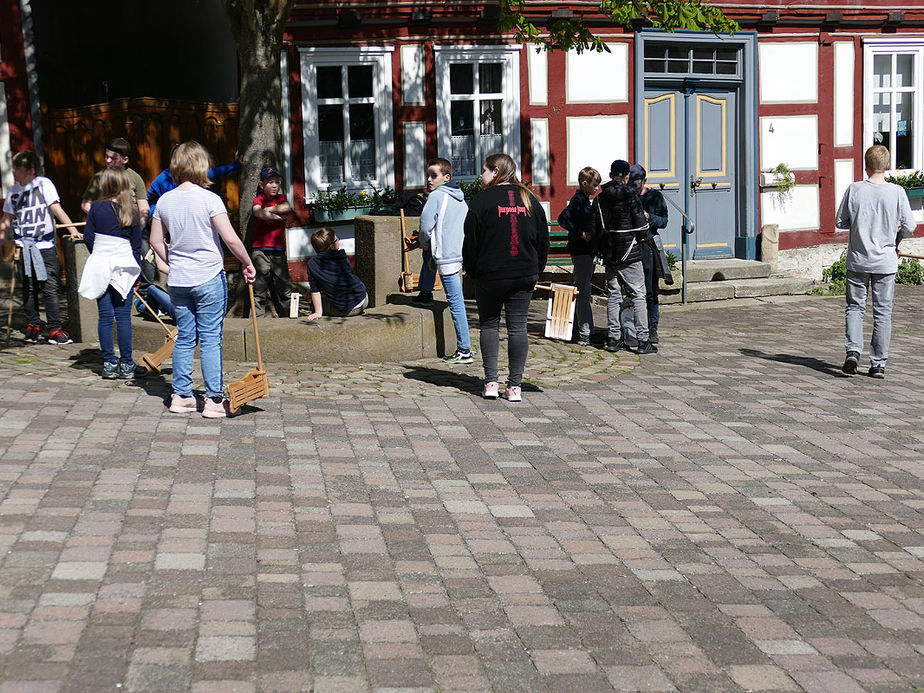 Rasseln in Naumburg - eine alte Ostertradition (Foto: Karl-Franz Thiede)